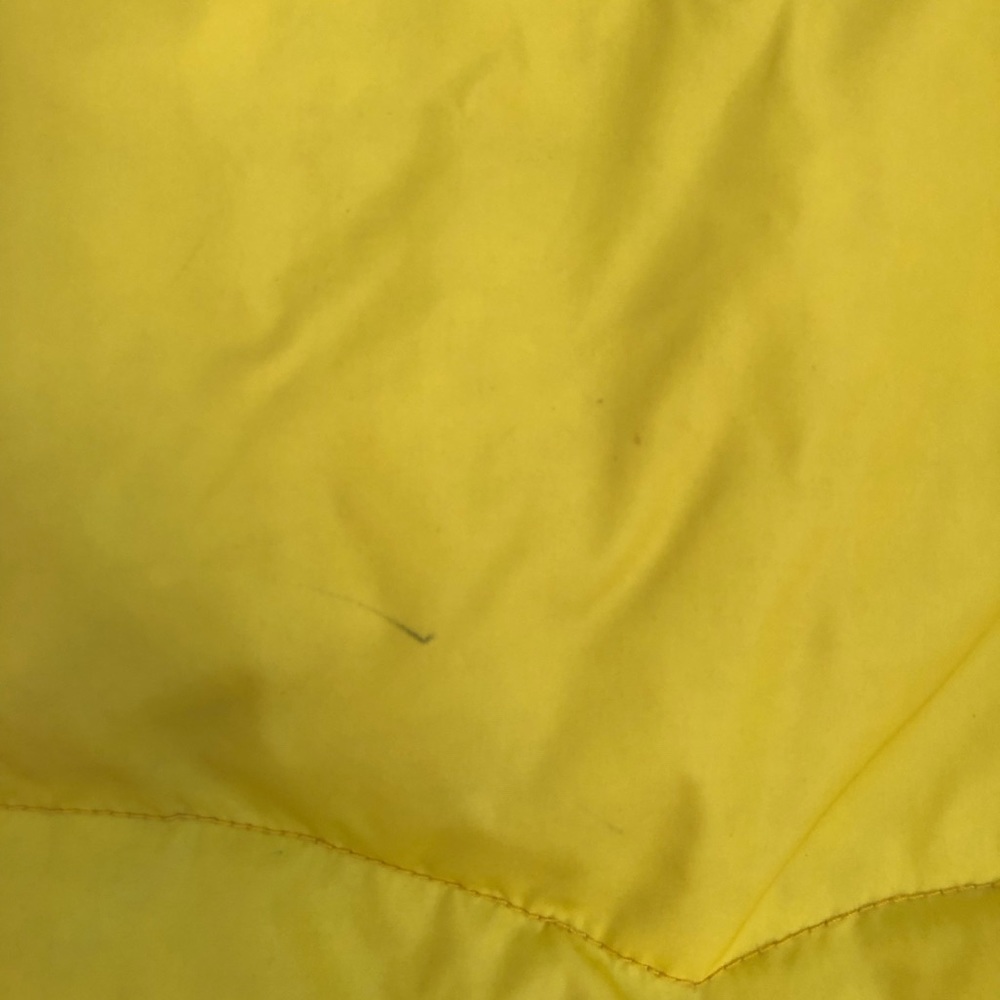 Men's Yellow and Green Vest - Picture 9 of 10